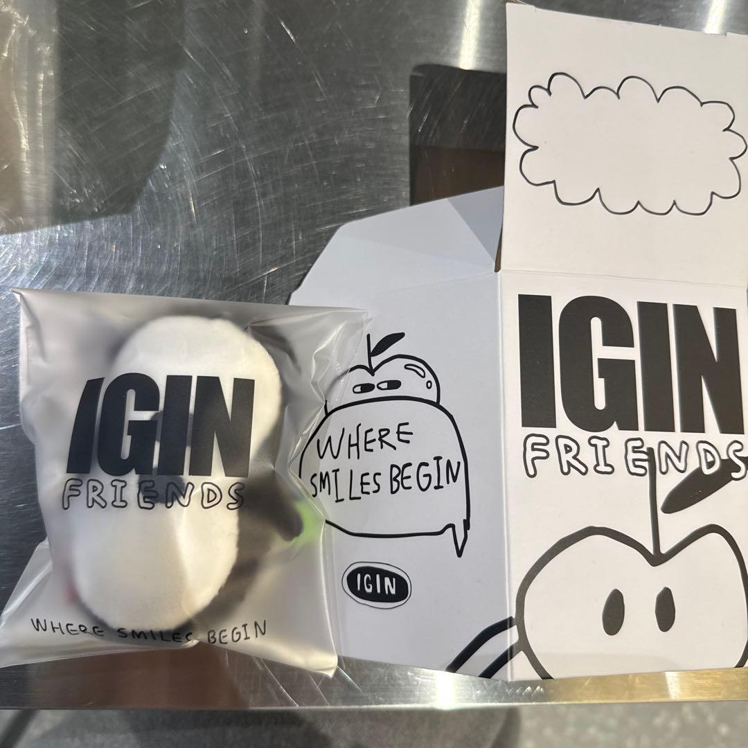 BTS JIN ジン IGIN 限定 キーリング アップルマン 新品 黒 赤