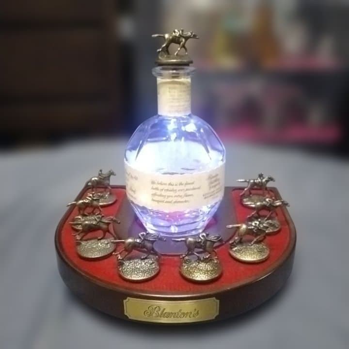 Blanton's 全8種キャップ付き・LEDライト空き瓶・台座