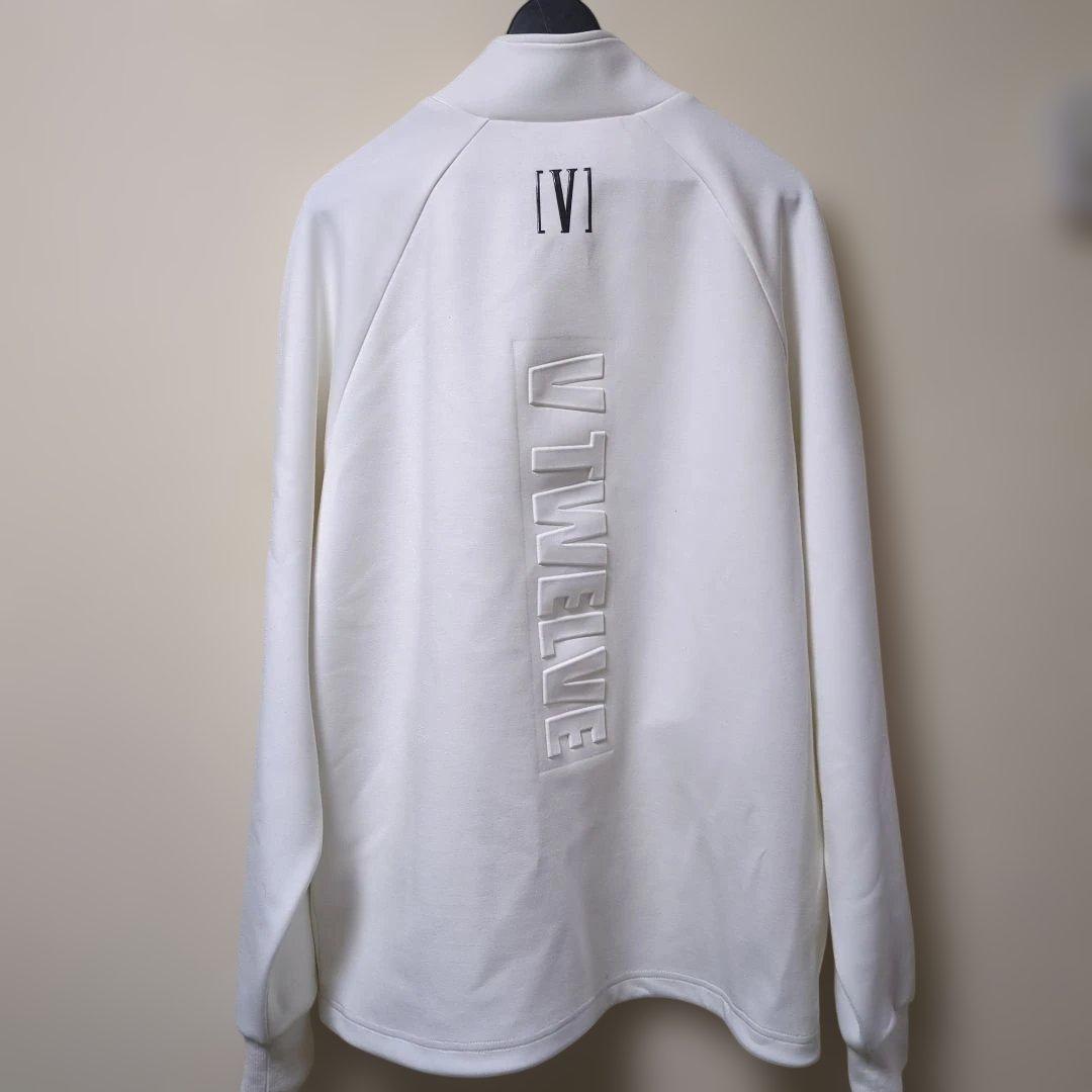 V TWELVE LUX ホワイトジャケット