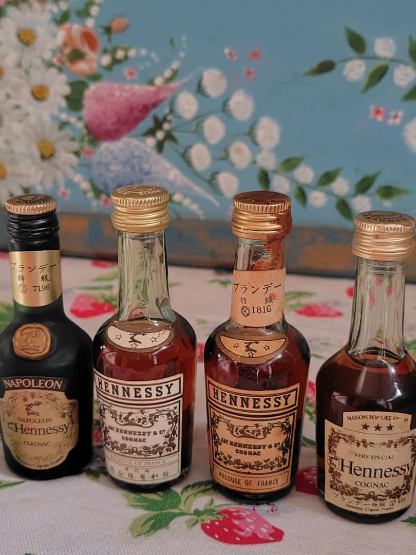 ジャズ　ヘネシー　スリースター、ヘネシー　ナポレオン、スペシャル　30ml 4本