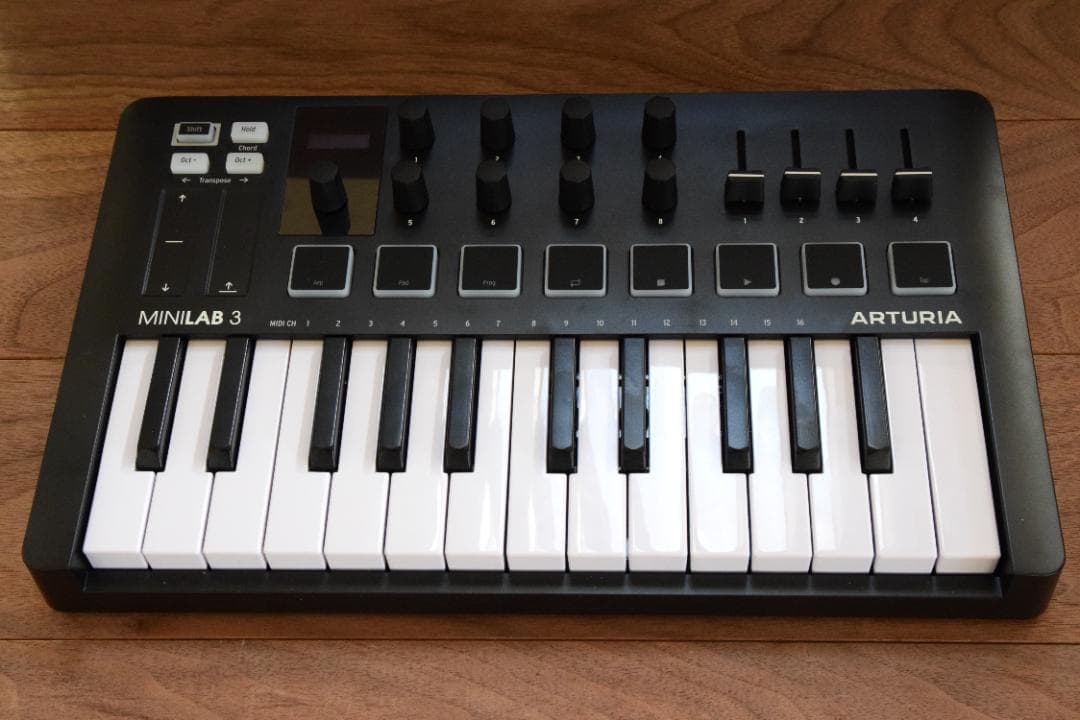 【極美品】ARTURIA MINILAB 3 MIDIキーボード（Black）