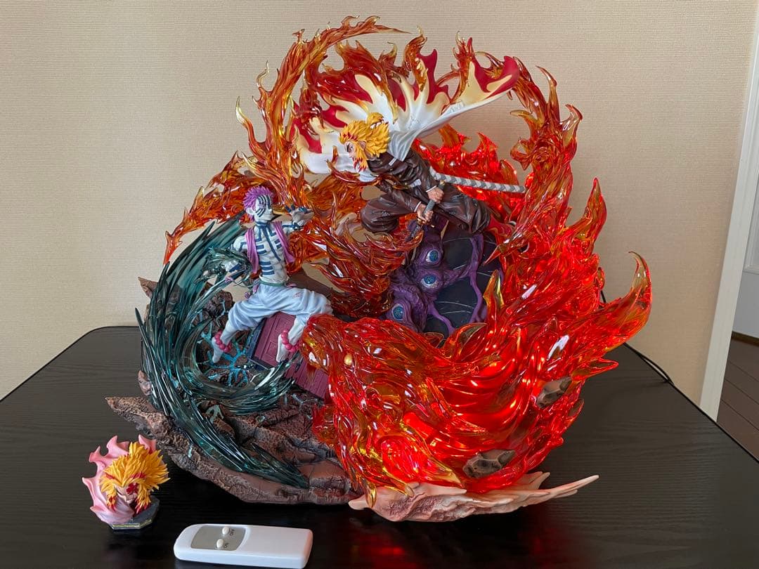 鬼滅の刃　煉獄杏寿郎 vs 猗窩座 フィギュア　LX Studio