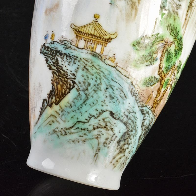 中国　中国景徳鎮製款　薄胎　粉彩漢詩山水文瓶　V　R6656