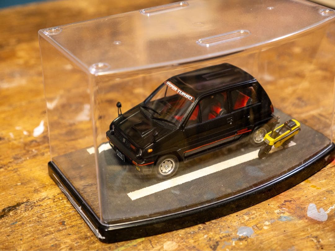 塗装完成済ジオラマケース付き　タミヤ　ホンダシティ　ターボ 1/24