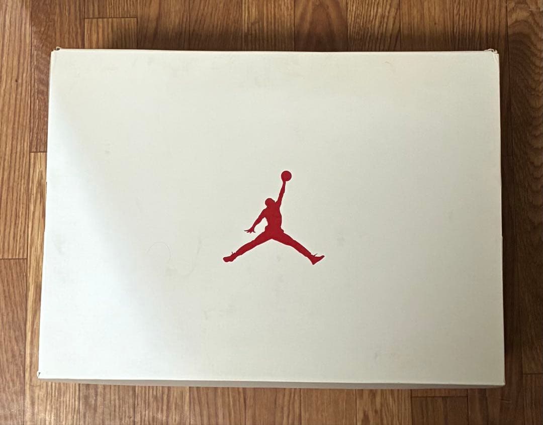 ナイキ ジョーダンブランドジャンプマンツートレイ \"ホワイト/ダークコンコルド\"