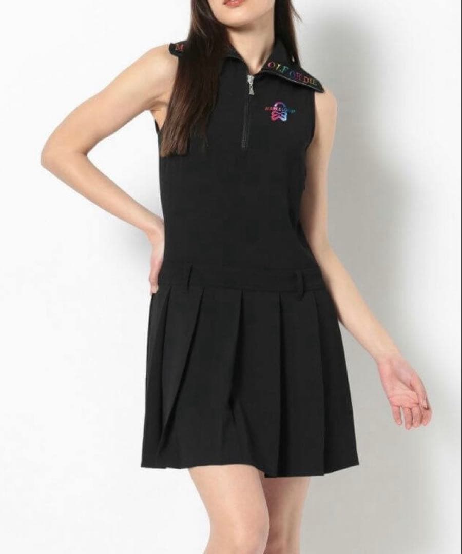 MARK&LONA プリーツ切替衿付きノースリーブワンピース ブラック