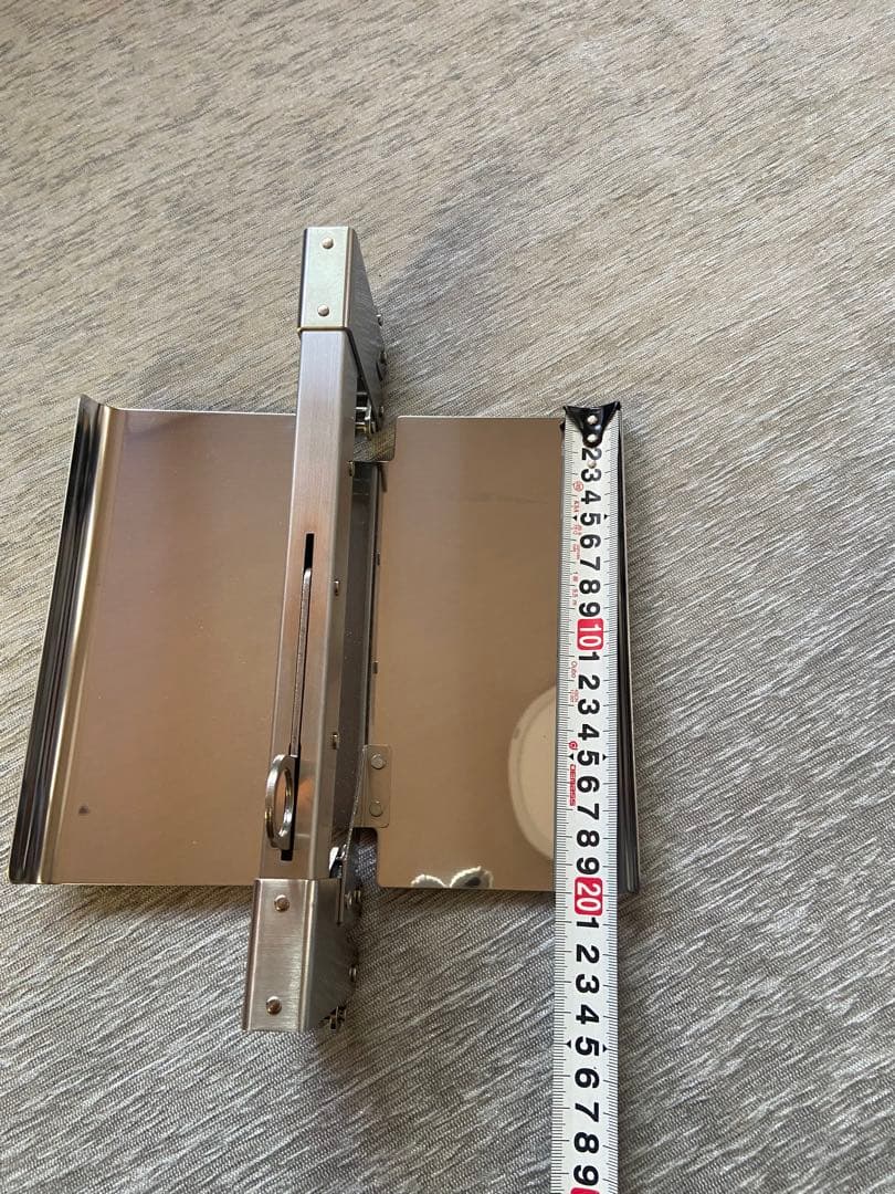 新考社 安全ロック付 一斗缶ハンガー ステンレス