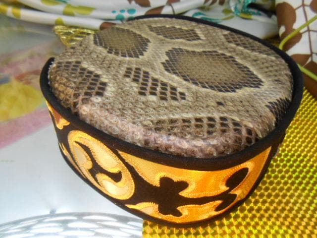 新品未使用(送料無料)盛嶋風チーガ(木製)を蛇皮強化チーガへ