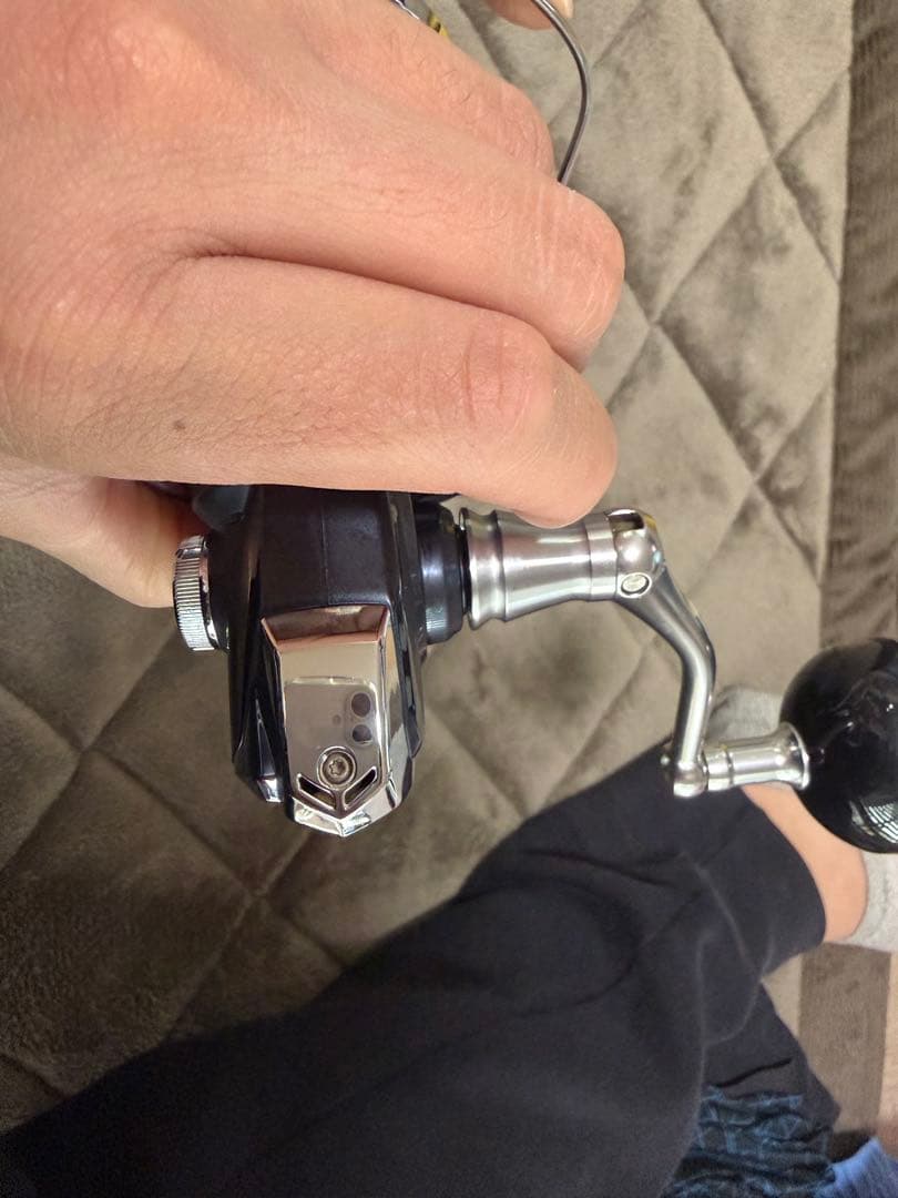 ツインパワーSW6000XGスピニングリール　シマノ