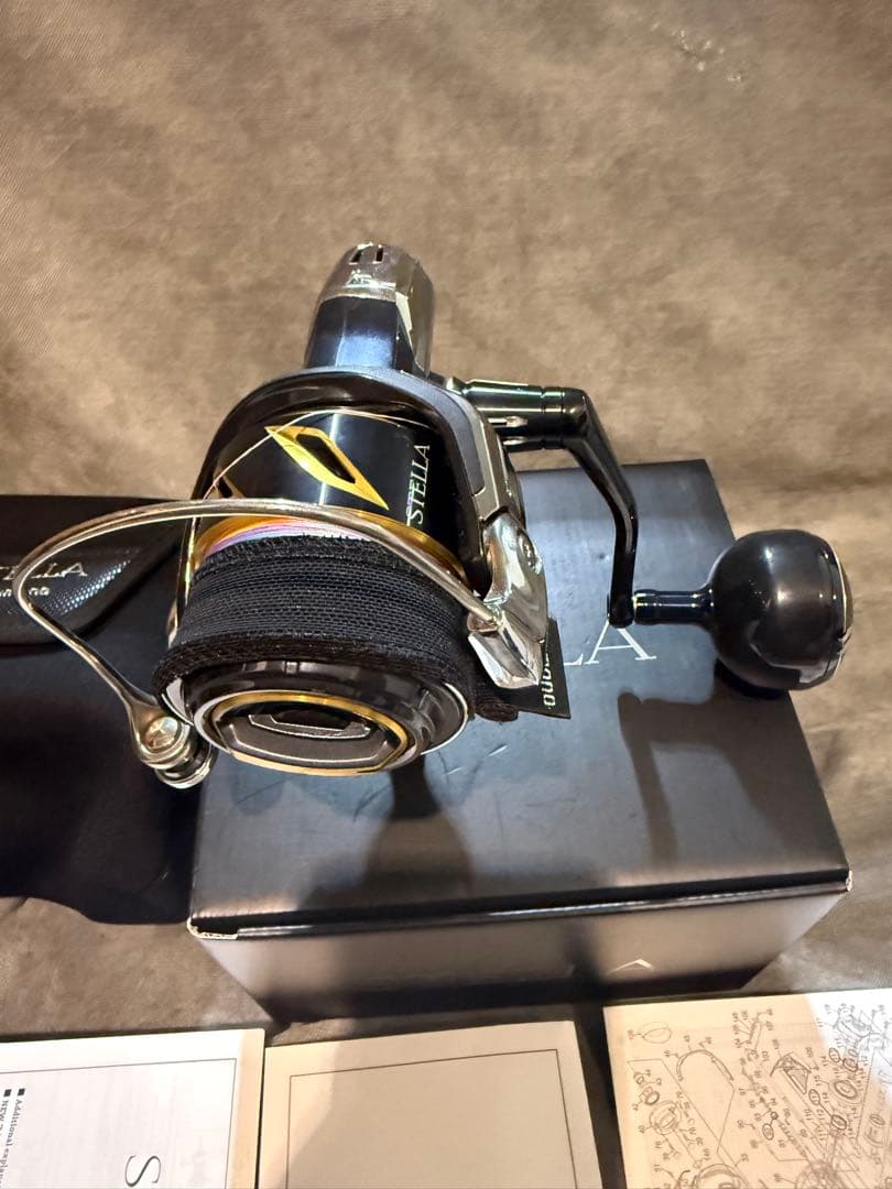 STELLA SW 6000PG スピニングリール　美品