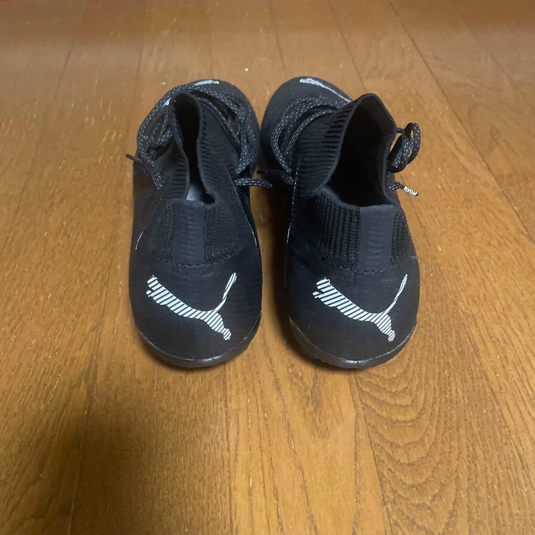 PUMAスパイク フューチャーアルティメットFG/AG(LONG PILE)