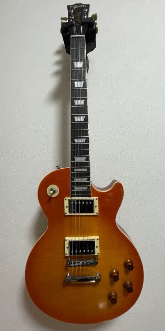 中華製レスポールオレンジ 控え目な虎杢 ロゴはUSメーカーのものに見えます