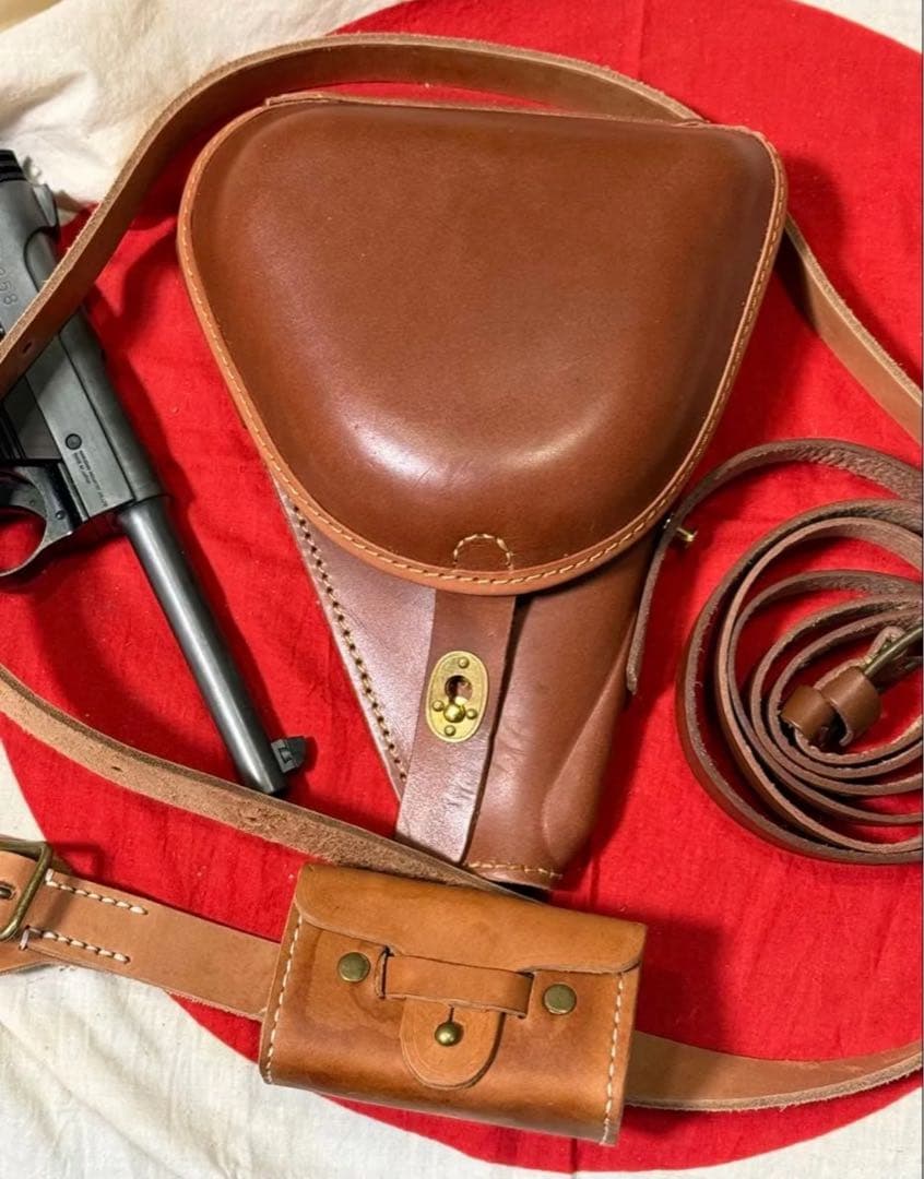 日本軍 南部14年式拳銃嚢 （ホルスター）と拳銃弾薬盒＆ベルトのセット（複製品)