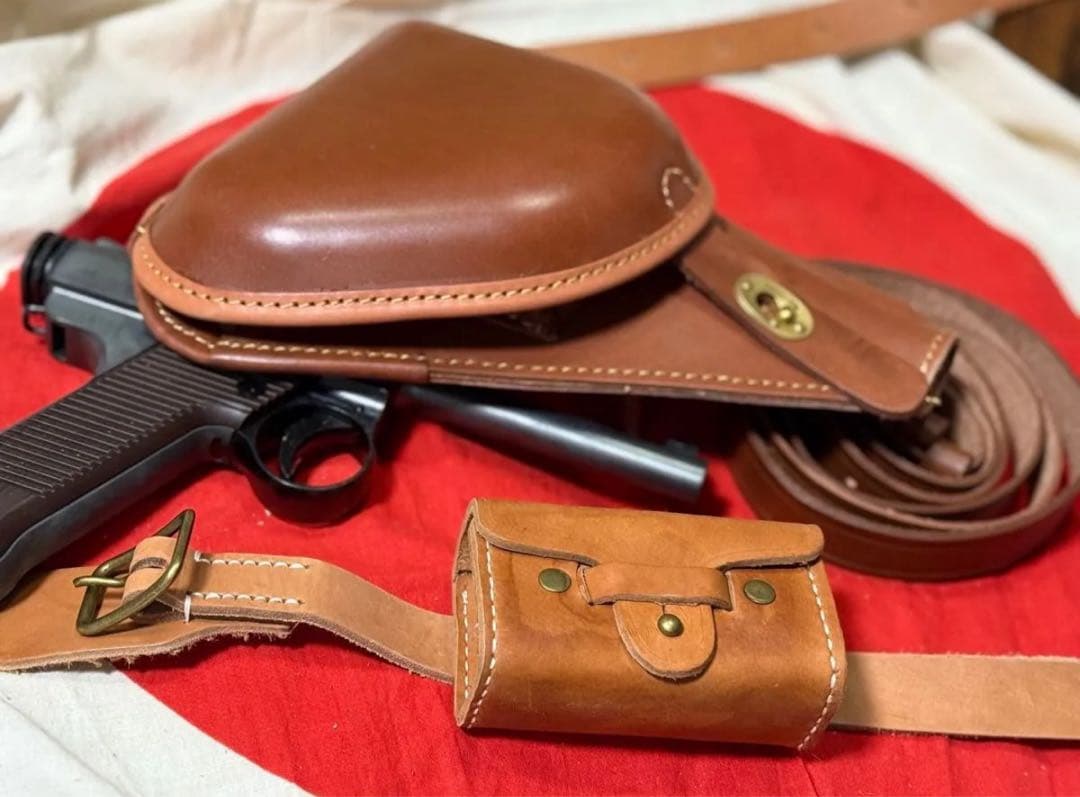 日本軍 南部14年式拳銃嚢 （ホルスター）と拳銃弾薬盒＆ベルトのセット（複製品)