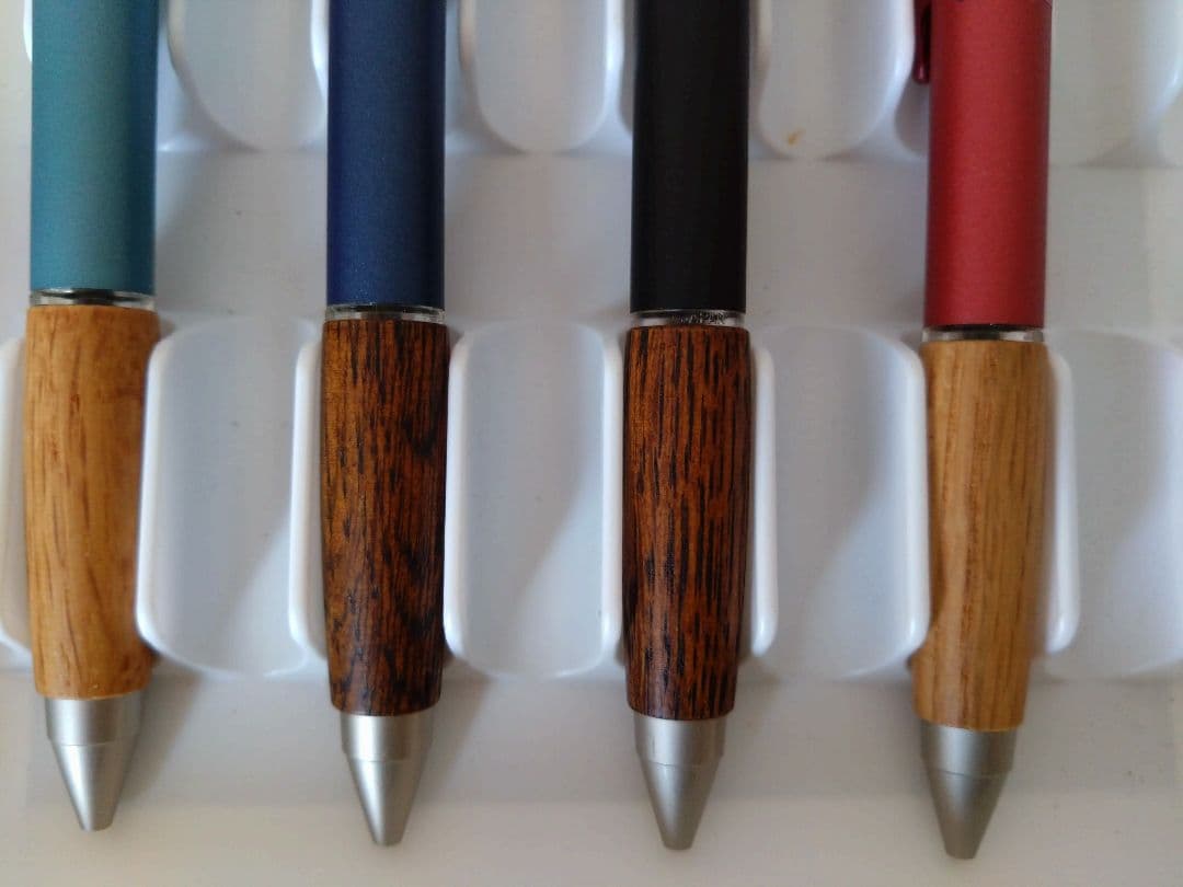 ジェットストリーム　ピュアモルト　インサイド　0.5ミリボールペン　4本　uni