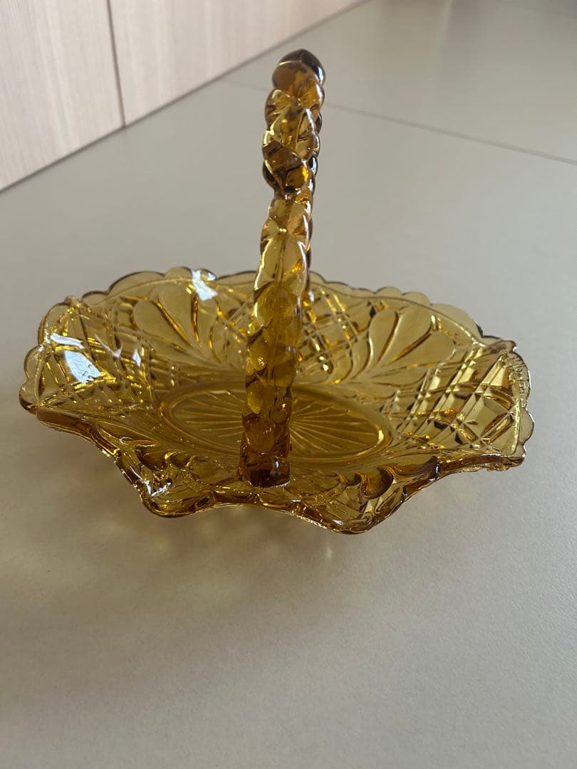 アンバーガラス製バスケット