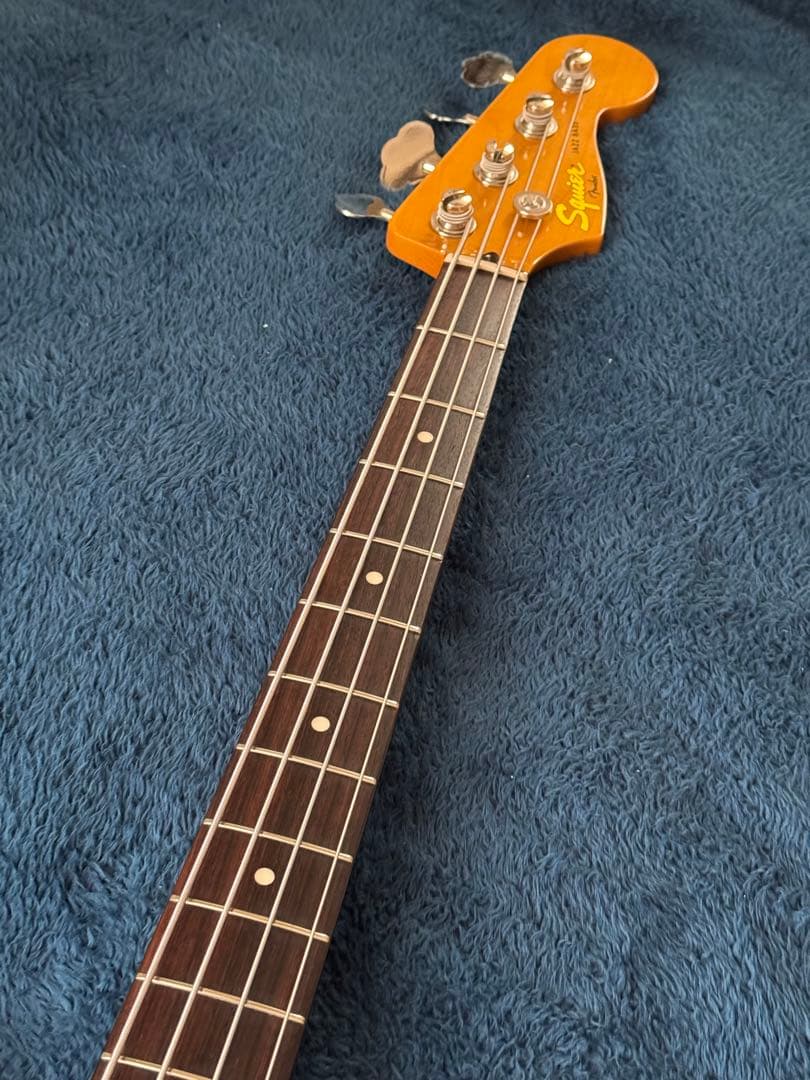 ★ Squier Classic Vibe ’60s Jazz Bass 美品