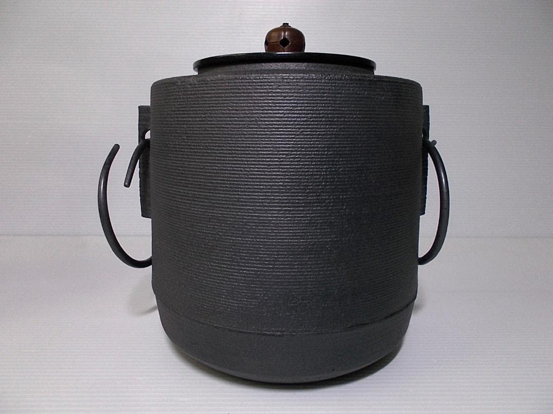 茶道具 釜師:佐藤浄清 糸目地紋 筒釜 茶釜 釜環 共箱 風炉 火鉢 送料込み