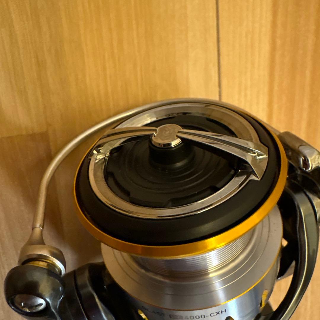 T*I様 ダイワ【18 ブラスト LT 4000-CXH】美品