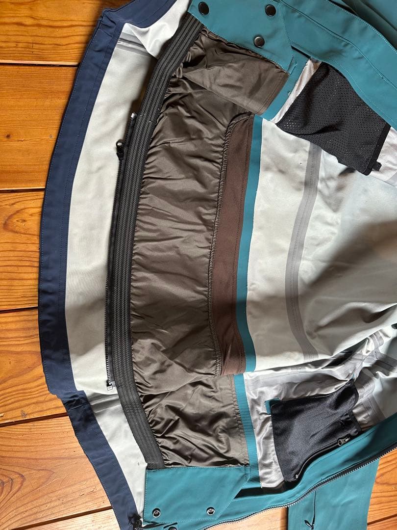 【XSサイズ】P.RHYTHM SMILE JACKET 女性着用